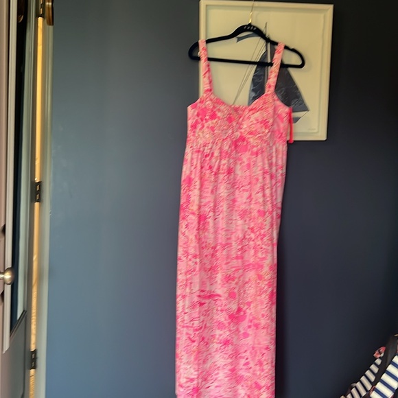 Lilly Pulizer peony pink seabreeze scene - Picture 3 of 5